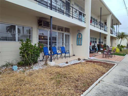 apt-152b-5745 40th Ave N, KENNETH CITY, FL, 33709-5438 | Card Image