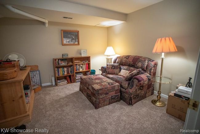 Extra Room or Office | Image 34