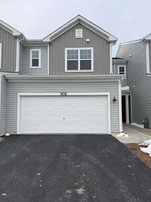 302-302 Kingsport Dr, South Elgin, IL, 60177-2924 | Card Image