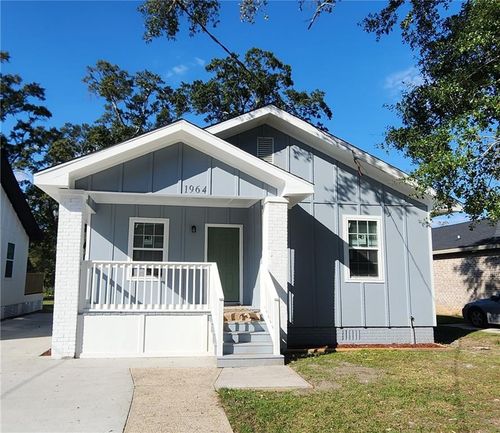 1964 Dublin St, Mobile, AL, 36606-1216 | Card Image