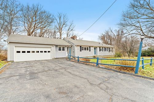 21 Trinity Ave, Worcester, MA, 01605-1921 | Card Image