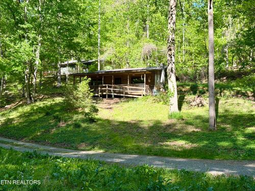 110 Laguna Vista Dr, Caryville, TN, 37714-3744 | Card Image