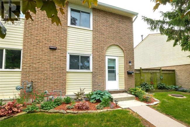 17 - 27 Turner Dr, Townhouse with 3 bedrooms, 2 bathrooms and null parking in Sarnia ON | Image 6