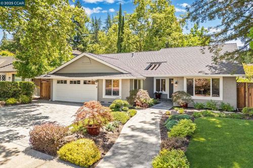 2305 Stewart Ave, Walnut Creek, CA, 94596-6328 | Card Image