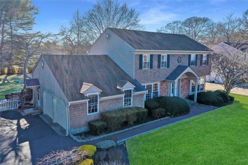 326 Great River Rd, Great River, NY, 11739-3010 | Card Image