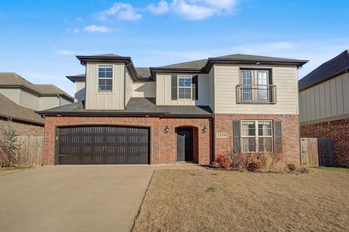 1319 Park St, Lowell, AR, 72745-6032 | Card Image