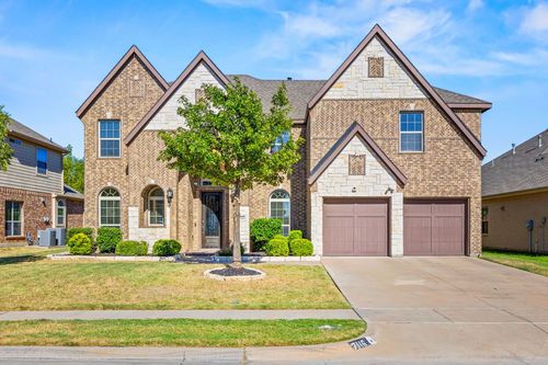 7116 Playa Imperial Ln, Grand Prairie, TX, 75054-0230 | Card Image