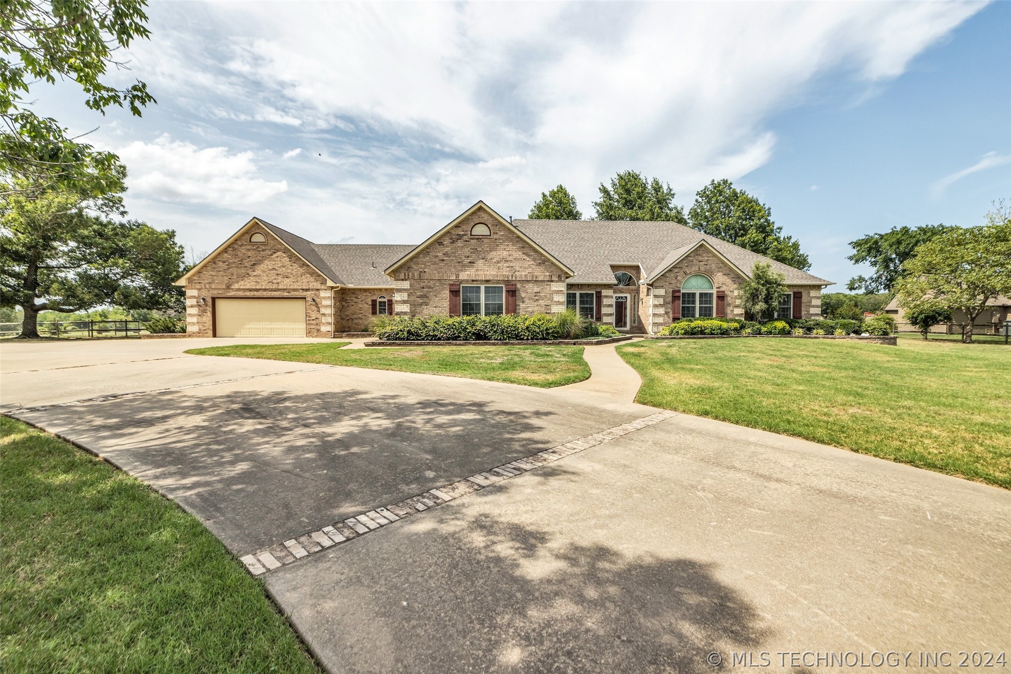 490 Rd, Claremore, OK 74019