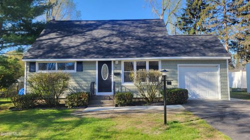 10 Bridle Path, Colonie Village, NY, 12205 | Card Image