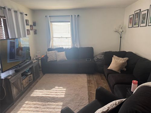 451 Walnut St, Yonkers, NY, 10701-6514 | Card Image