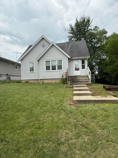 526 Grandview Dr, Round Lake Park, IL, 60073-3170 | Card Image