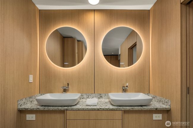 APT-202A - 3650 26 Th Pl W, Condo with 2 bedrooms, 2 bathrooms and 2 parking in Seattle WA | Image 24