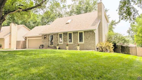 1817 Calle De Loma, Emporia, KS, 66801-5821 | Card Image