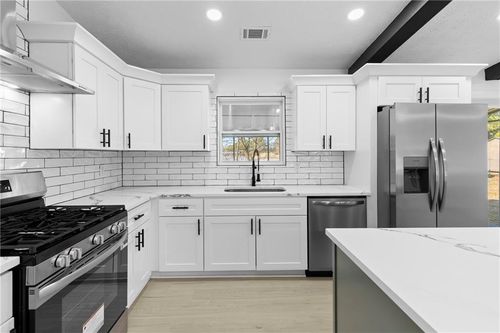 693 Highland Loop, Lawrenceville, GA, 30046-6103 | Card Image