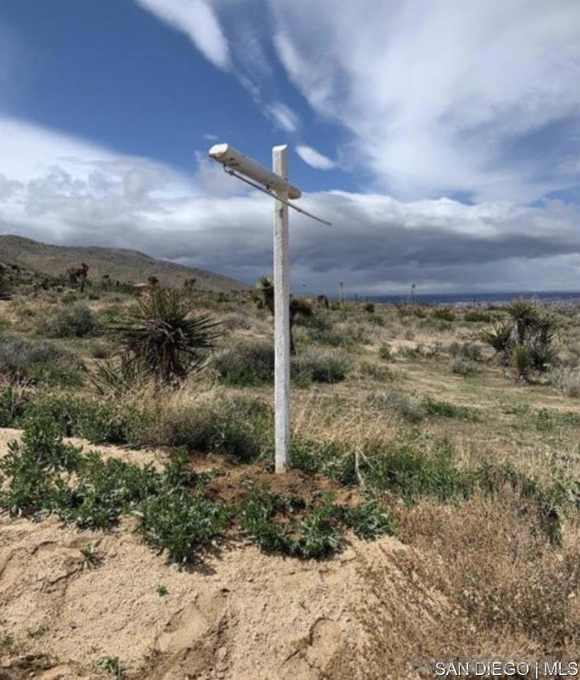 Land in Apple Valley