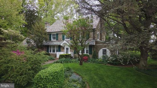 105 E Logan Street, NORRISTOWN, PA, 19401 | Card Image