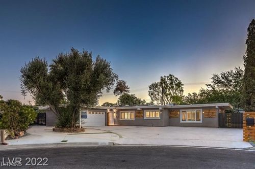 a-2505 Laurie Dr, Las Vegas, NV, 89102-2165 | Card Image