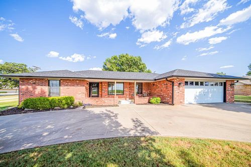 1602 S 13th Street, Blackwell, OK, 74631 | Card Image