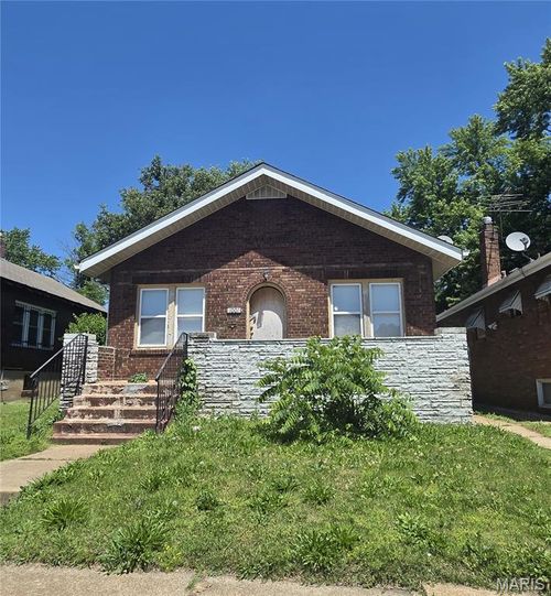 1001 Wall Street, St Louis, MO, 63147 | Card Image