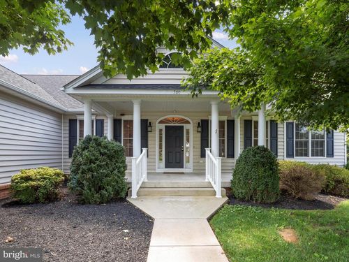 300 Early Dr, BERRYVILLE, VA, 22611-1448 | Card Image