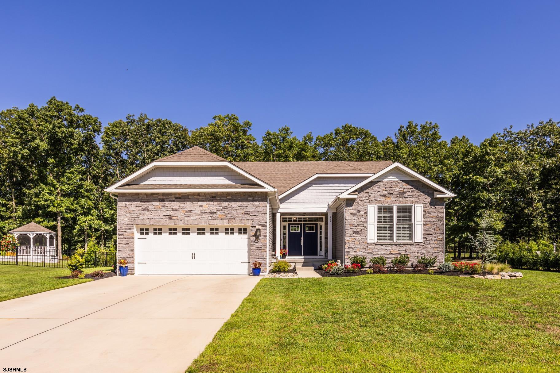 Laquinta Dr, Egg Harbor Township, NJ 08234