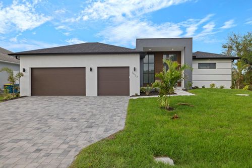 10123 Boylston St, PORT CHARLOTTE, FL, 33981-3892 | Card Image