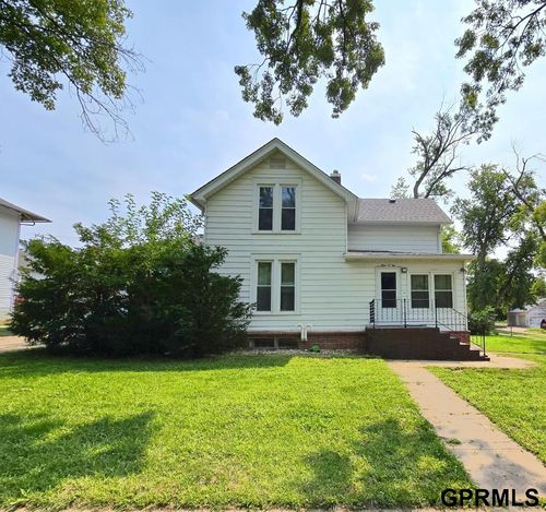 902 D St, Fairbury, NE, 68352-1918 | Card Image