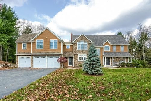 80-80 Eagle Dr, Canton, MA, 02021-1573 | Card Image