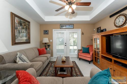 10 Doral Dr, Laguna Vista, TX, 78578-2885 | Card Image
