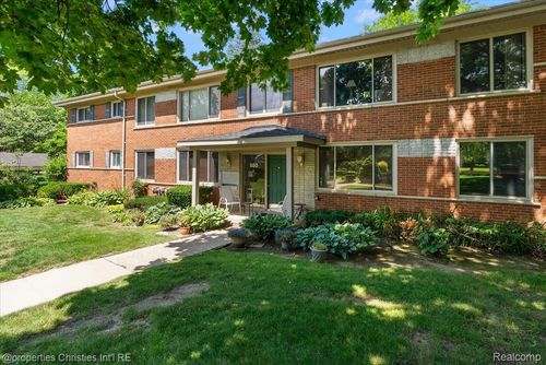 6-880 N Adams Road, Birmingham, MI, 48009 | Card Image