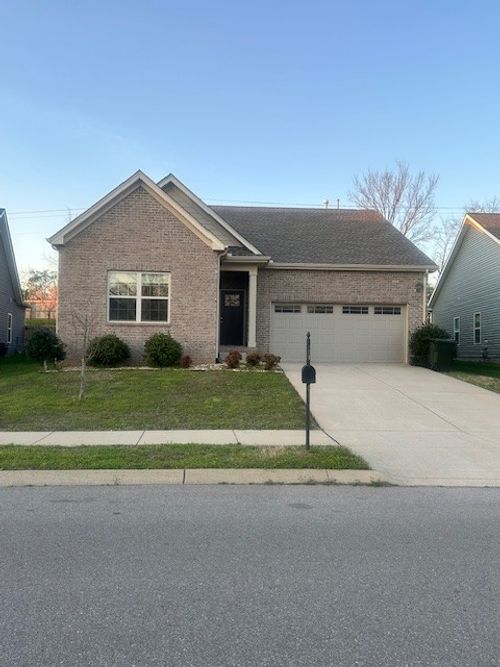 1084 Westgate Dr, Gallatin, TN, 37066 | Card Image