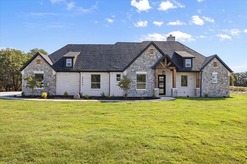 2057 Glenhollow Dr, Weatherford, TX, 76088-7419 | Card Image