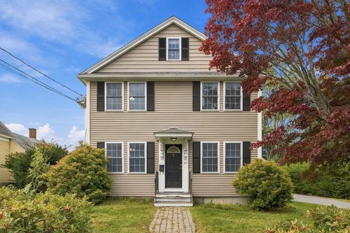 80 Grove St, Hopkinton, MA, 01748-1866 | Card Image
