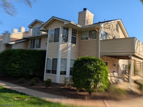 16 Dunbar Ct, Bedminster, NJ, 07921-1426 | Card Image