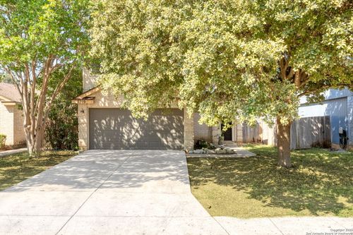 7219 Burns Xing, San Antonio, TX, 78250-6530 | Card Image