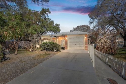 7412 33rd Ave S, TAMPA, FL, 33619-6461 | Card Image