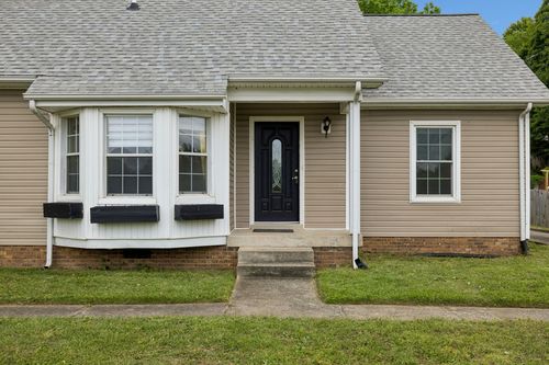 422 Cook Dr, Clarksville, TN, 37042-3857 | Card Image