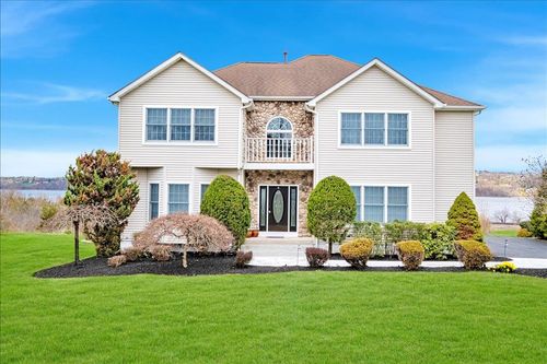 241 Old Castle Point Rd, Wappingers Falls, NY, 12590-7064 | Card Image