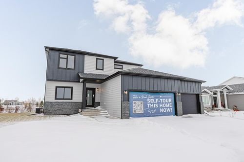 10202 Burgundy Dr, Horace, ND, 58047-9008 | Card Image