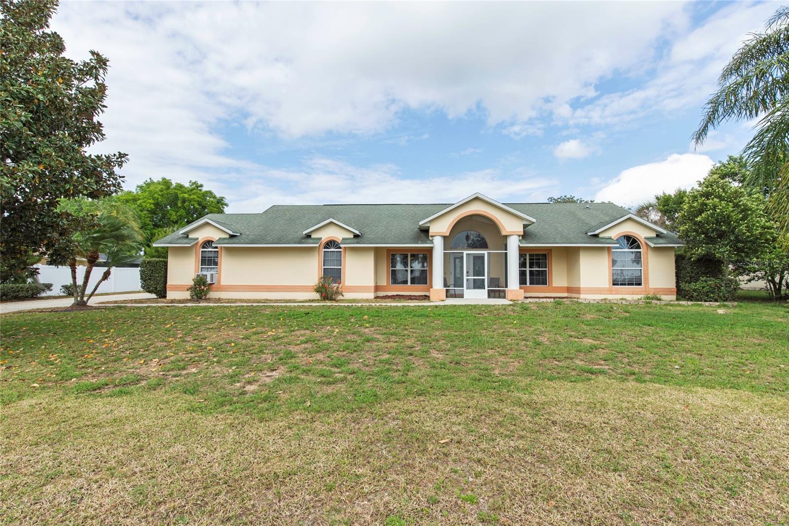 Picciola Dr, Fruitland Park, FL 34731
