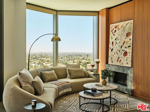 8b-211 W Elm Court, Los Angeles, CA, 90067 | Card Image