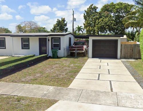 a-4910 Sw 98th Avenue Rd, Miami, FL, 33165-6335 | Card Image
