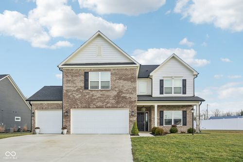 4556 Lakeway Dr, New Palestine, IN, 46163-8014 | Card Image