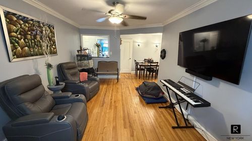2-f-88-10 34th Ave, Jackson Heights, NY, 11372-3415 | Card Image