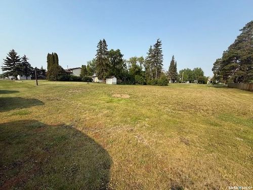 106 3rd St E, Maidstone, SK, S0M1M0 | Card Image