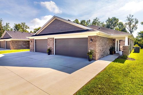 a-5321 Dauby Dr, Evansville, IN, 47710-0001 | Card Image