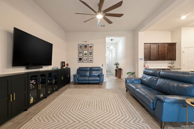 4672 Grey Sotol Way, House other with 4 bedrooms, 2 bathrooms and null parking in Schertz TX | Image 5