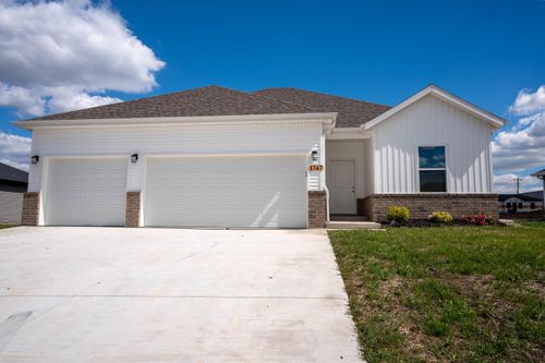 1747 Cash Dr, Mount Vernon, MO, 65712-6001 | Card Image