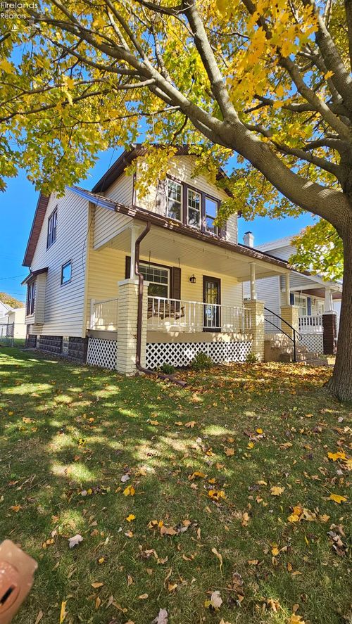 1115 5th St, Sandusky, OH, 44870-4012 | Card Image