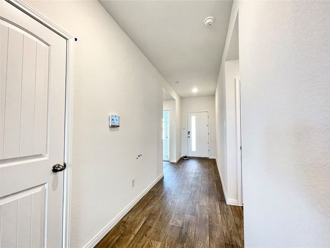 590 Gladiola Loop, House other with 4 bedrooms, 2 bathrooms and 2 parking in Kyle TX | Image 5